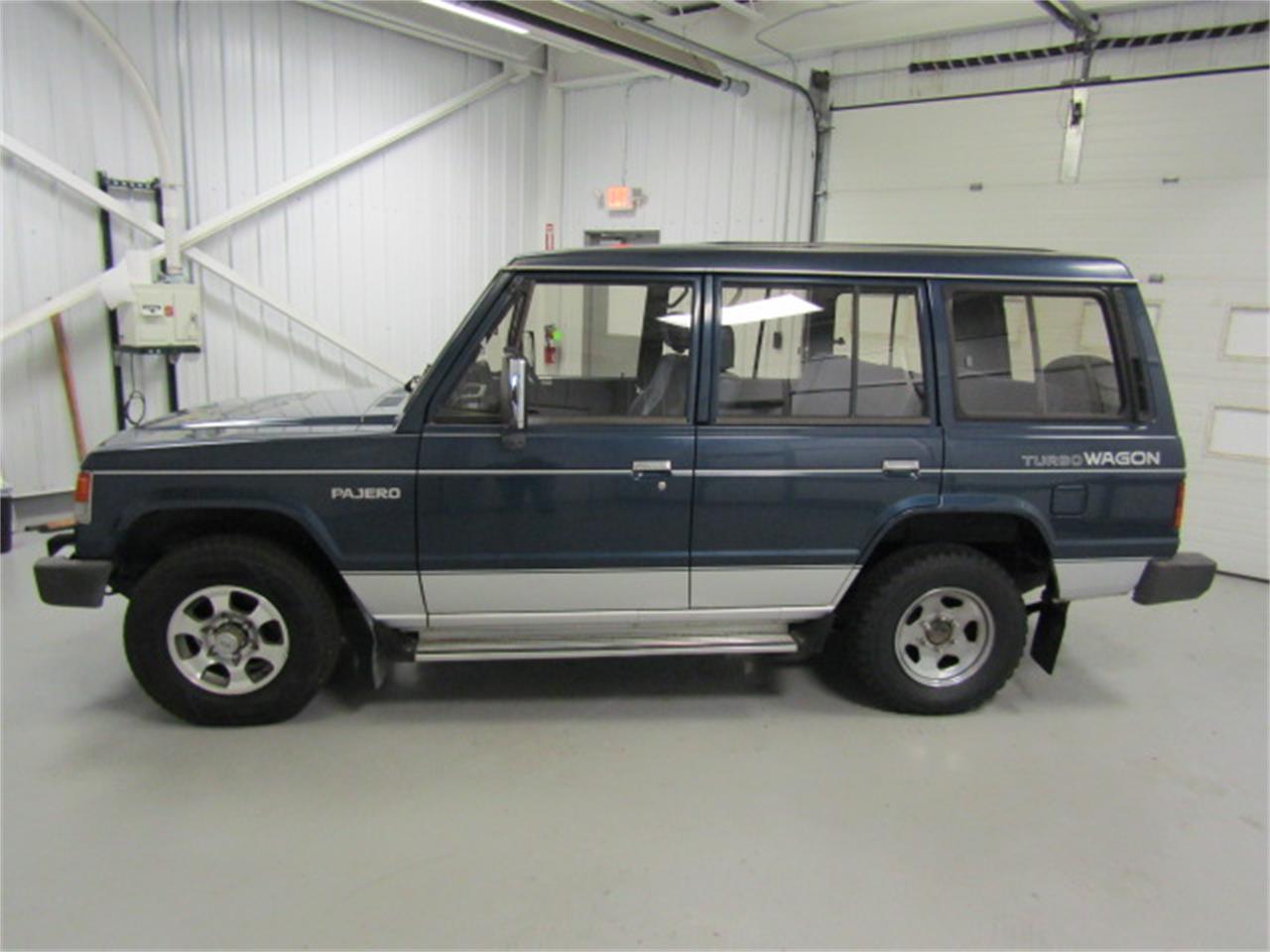 Mitsubishi pajero 1987