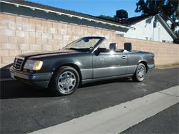 1994 Mercedes Benz E320  (CC-936987) for sale in Woodland Hills, California
