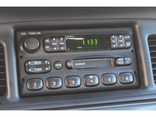 2000 Ford Crown Victoria Police Pkg (CC-930833) for sale in Lynnwood, Washington