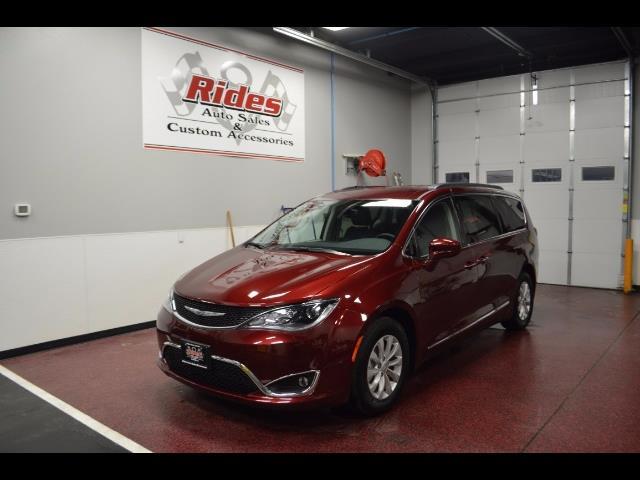 2017 Chrysler PacificaTouring-L (CC-939932) for sale in Bismarck, North Dakota