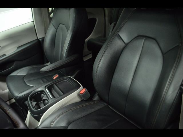 2017 Chrysler PacificaTouring-L (CC-939932) for sale in Bismarck, North Dakota
