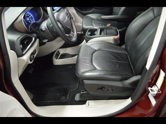 2017 Chrysler PacificaTouring-L (CC-939932) for sale in Bismarck, North Dakota