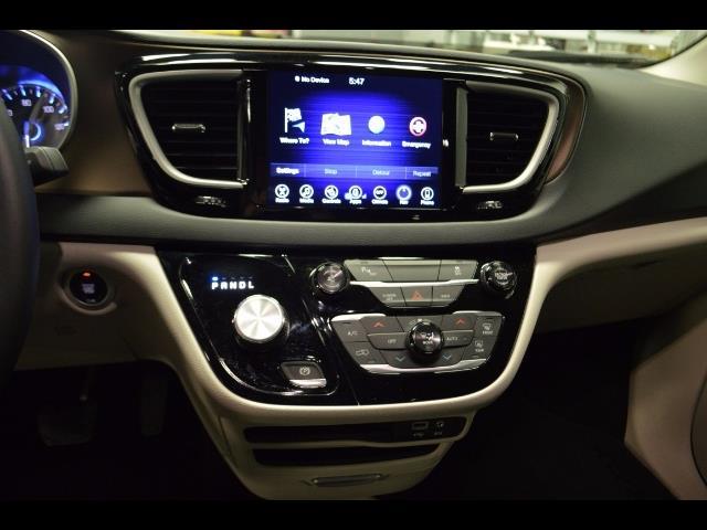 2017 Chrysler PacificaTouring-L (CC-939932) for sale in Bismarck, North Dakota