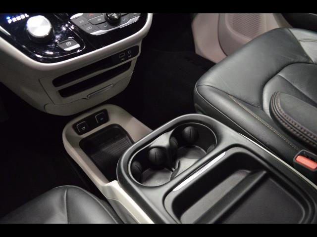 2017 Chrysler PacificaTouring-L (CC-939932) for sale in Bismarck, North Dakota