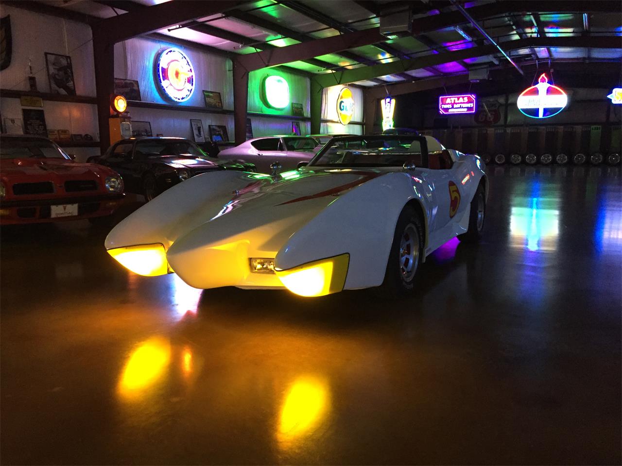 Corvette 1979 'Mach 5' do Speed Racer está à venda por R$ 439 mil