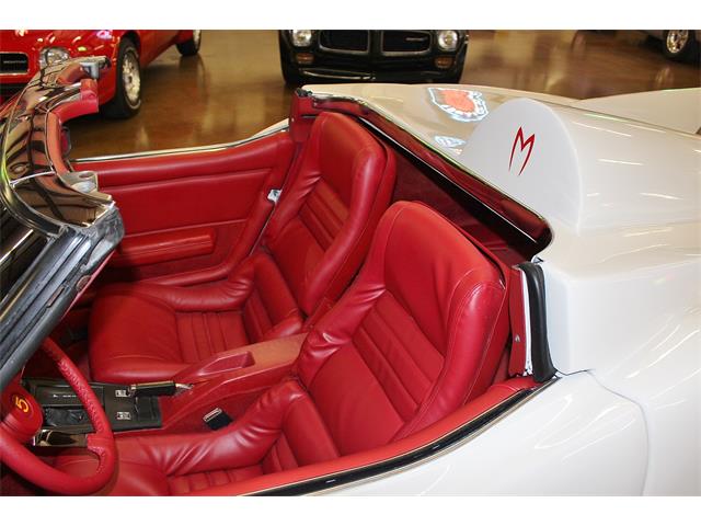 Corvette 1979 'Mach 5' do Speed Racer está à venda por R$ 439 mil