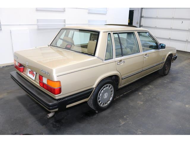 1989 Volvo 740 (CC-943964) for sale in Derry, New Hampshire