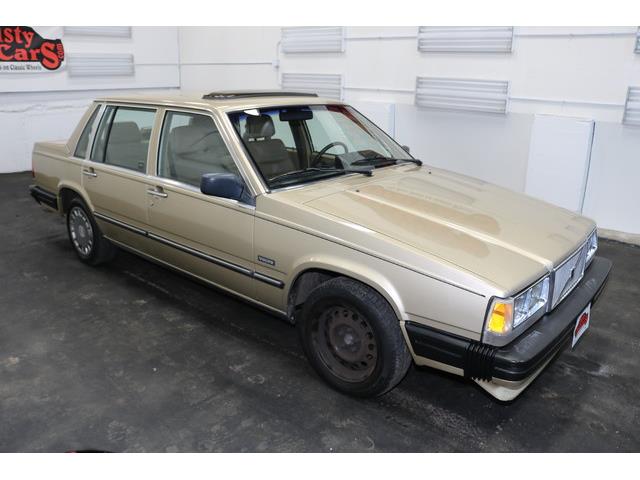 1989 Volvo 740 (CC-943964) for sale in Derry, New Hampshire