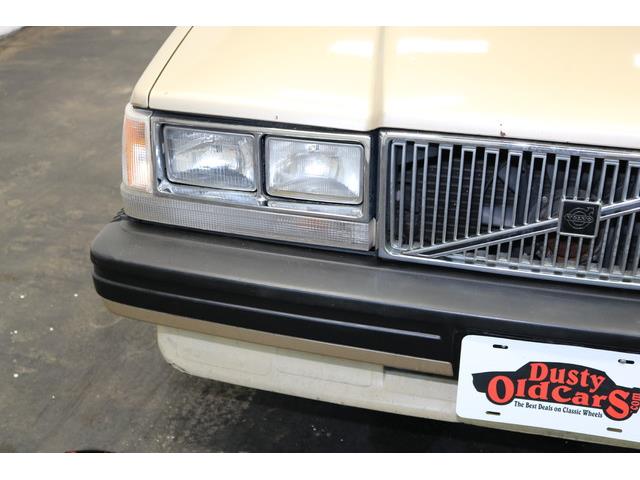 1989 Volvo 740 (CC-943964) for sale in Derry, New Hampshire