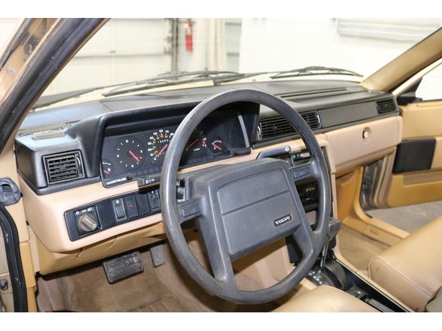 1989 Volvo 740 (CC-943964) for sale in Derry, New Hampshire