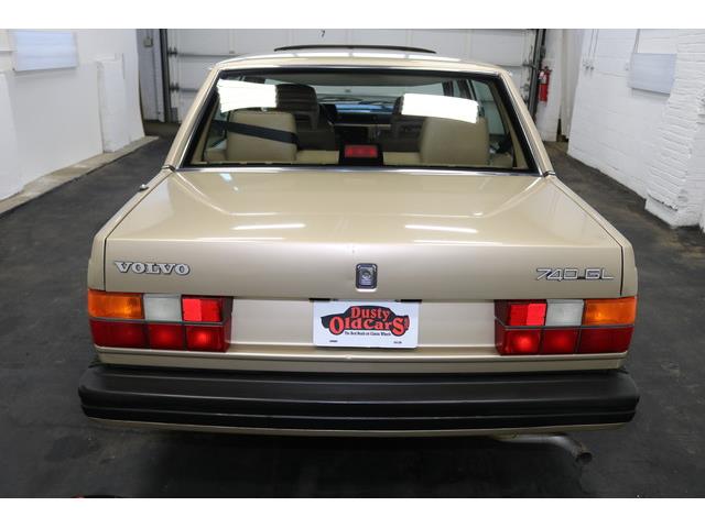 1989 Volvo 740 (CC-943964) for sale in Derry, New Hampshire