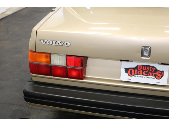1989 Volvo 740 (CC-943964) for sale in Derry, New Hampshire
