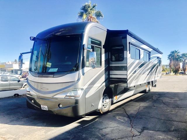 2010 Fleetwood REVOLUTION 42L (CC-944169) for sale in Palm Springs, California