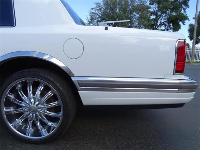 1990 Lincoln Town Car (CC-951002) for sale in Lake Mary, Florida