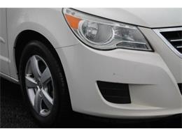 2010 Volkswagen Routan (CC-958216) for sale in Lynnwood, Washington