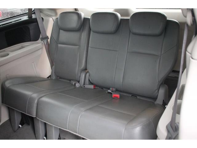 2010 Volkswagen Routan (CC-958216) for sale in Lynnwood, Washington