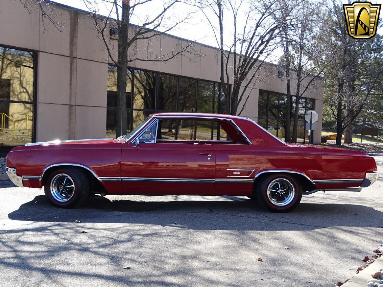 Oldsmobile cutlass 1965