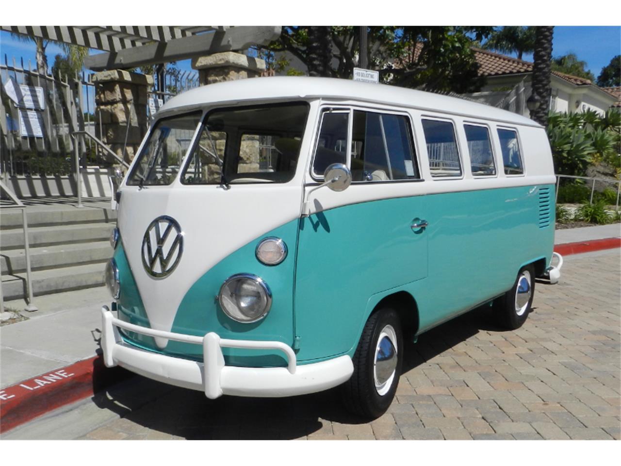 1966 Volkswagen Bus for Sale CC967024