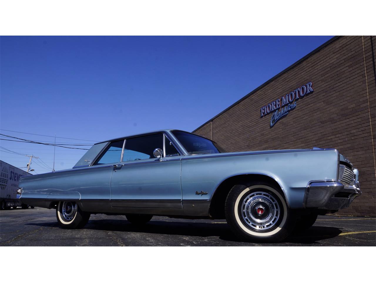 Chrysler new yorker 1966