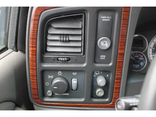 2002 Cadillac Escalade (CC-969861) for sale in Lynnwood, Washington