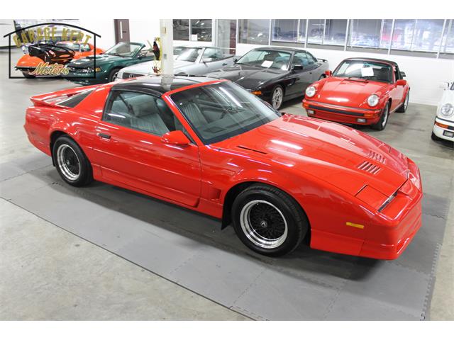 1989 Pontiac Firebird Trans Am (CC-972984) for sale in Grand Rapids, Michigan