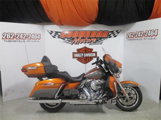 2016 Harley-Davidson® FLHTCU - Electra Glide® Ultra Classic® (CC-973070) for sale in Thiensville, Wisconsin