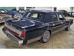 1989 Lincoln Four-Door Town Car Signature Edition (CC-975675) for sale in Auburn, Indiana