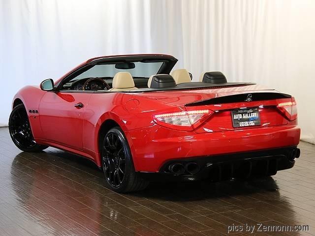 2010 Maserati GranTurismo Convertible (CC-976903) for sale in Addison, Illinois