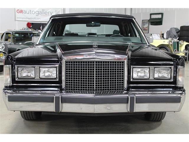 1985 Lincoln Town Car (CC-977242) for sale in Kentwood, Michigan