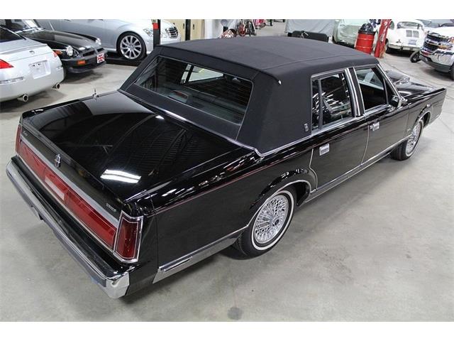 1985 Lincoln Town Car (CC-977242) for sale in Kentwood, Michigan