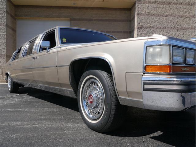 1986 Cadillac Fleetwood Limousine (CC-977314) for sale in Alsip, Illinois