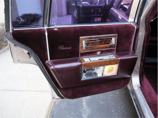 1986 Cadillac Fleetwood Limousine (CC-977314) for sale in Alsip, Illinois