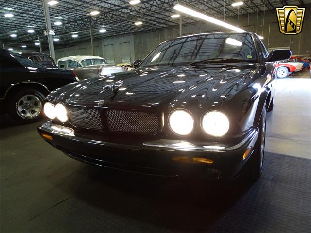 2002 Jaguar XJR (CC-977477) for sale in Ruskin, Florida