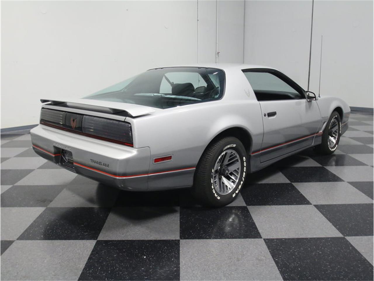 Pontiac firebird 1985