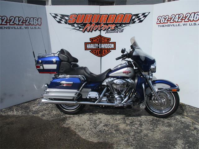 2006 Harley-Davidson® FLHTCUI - Ultra Classic® Electra Glide® (CC-981373) for sale in Thiensville, Wisconsin