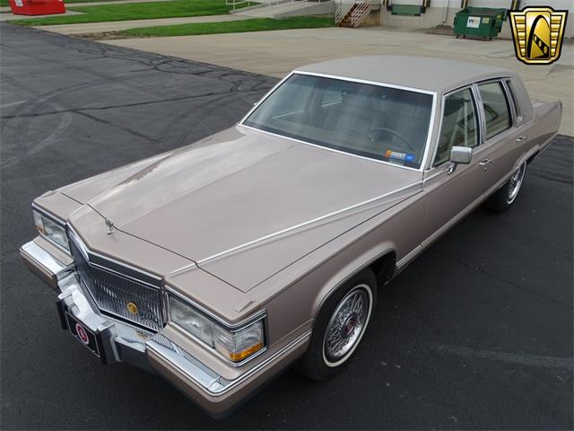 1992 Cadillac Brougham (CC-982102) for sale in Indianapolis, Indiana