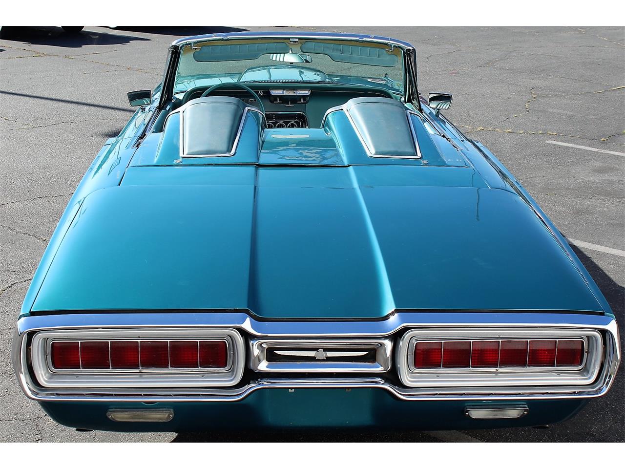 Ford thunderbird 1965