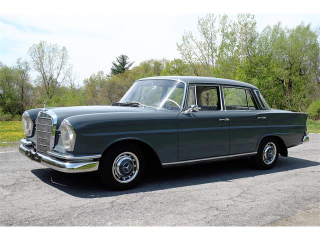 1965 Mercedes-Benz 230 (CC-982915) for sale in Troy, New York