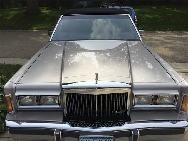 1989 Lincoln Town Car (CC-980302) for sale in Minneapolis St Paul, Minnesota