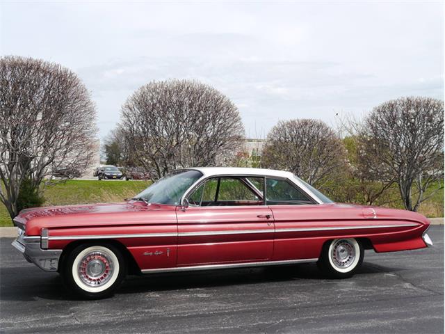 1961 Oldsmobile Ninety-Eight Holiday Hardtop (CC-980320) for sale in Alsip, Illinois