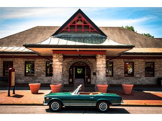 1967 Mercedes-Benz 230SL (CC-983397) for sale in St. Louis, Missouri