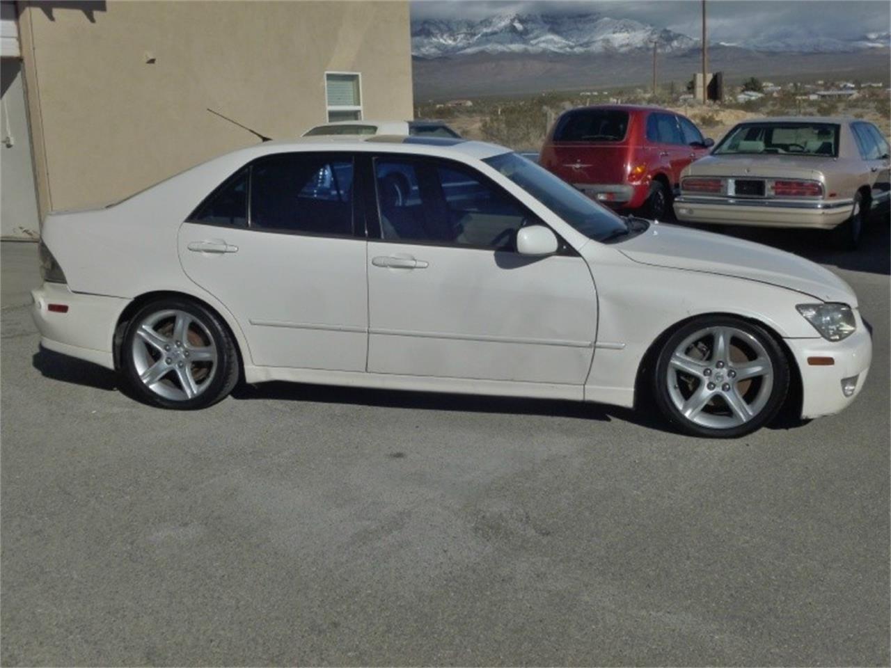 Lexus is300 2001