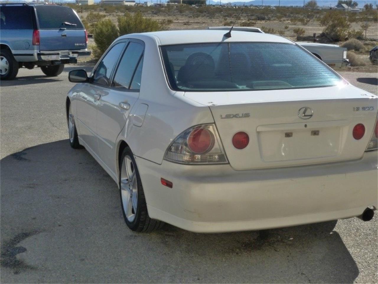 Lexus is300 2001