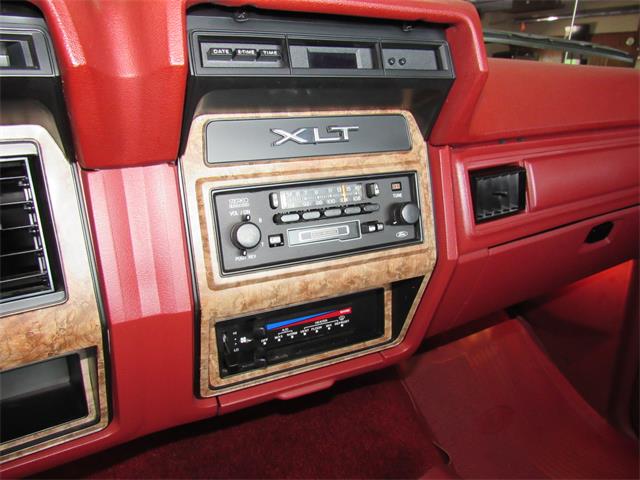 1985 Ford F150 XLT Lariat  (CC-984302) for sale in Mill Hall, Pennsylvania