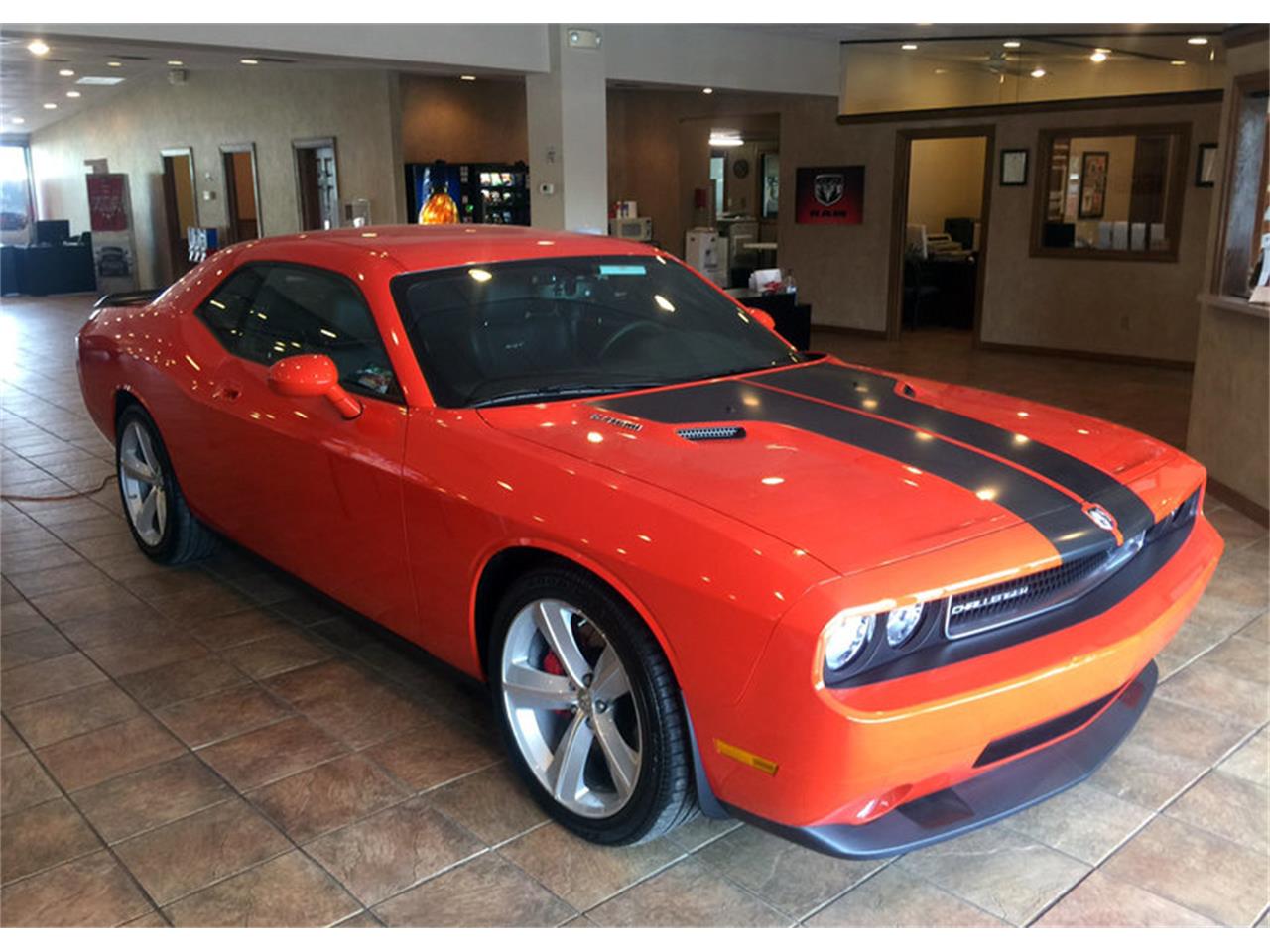 Dodge challenger srt 2008