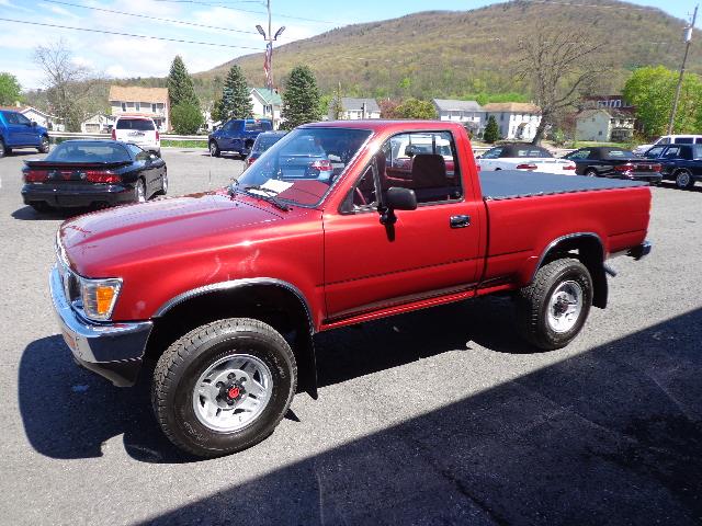 1990 Toyota TRK (CC-986841) for sale in MILL HALL, Pennsylvania