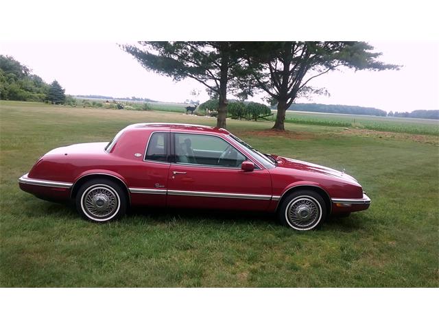 1992 Buick Riviera (CC-989652) for sale in Saginaw, Michigan