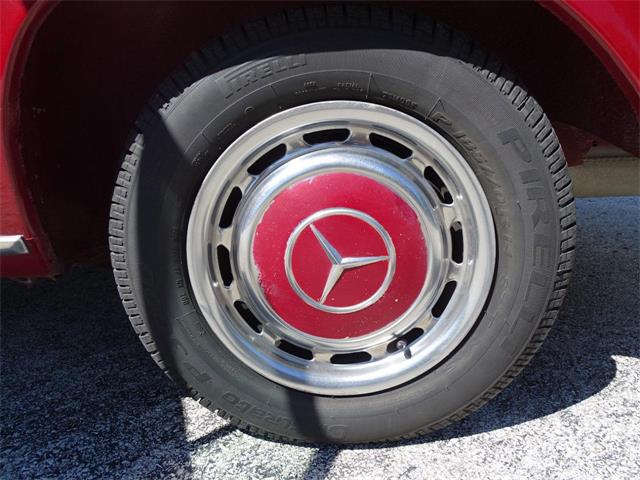 1976 Mercedes-Benz 240D (CC-991326) for sale in Crete, Illinois