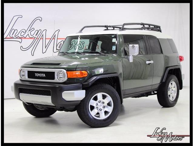 2010 Toyota FJ Cruiser 4wd 1 Owner Clean Carfax! (CC-991525) for sale in Elmhurst, Illinois