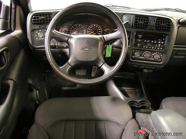 2003 Chevrolet S10 (CC-993248) for sale in Addison, Illinois